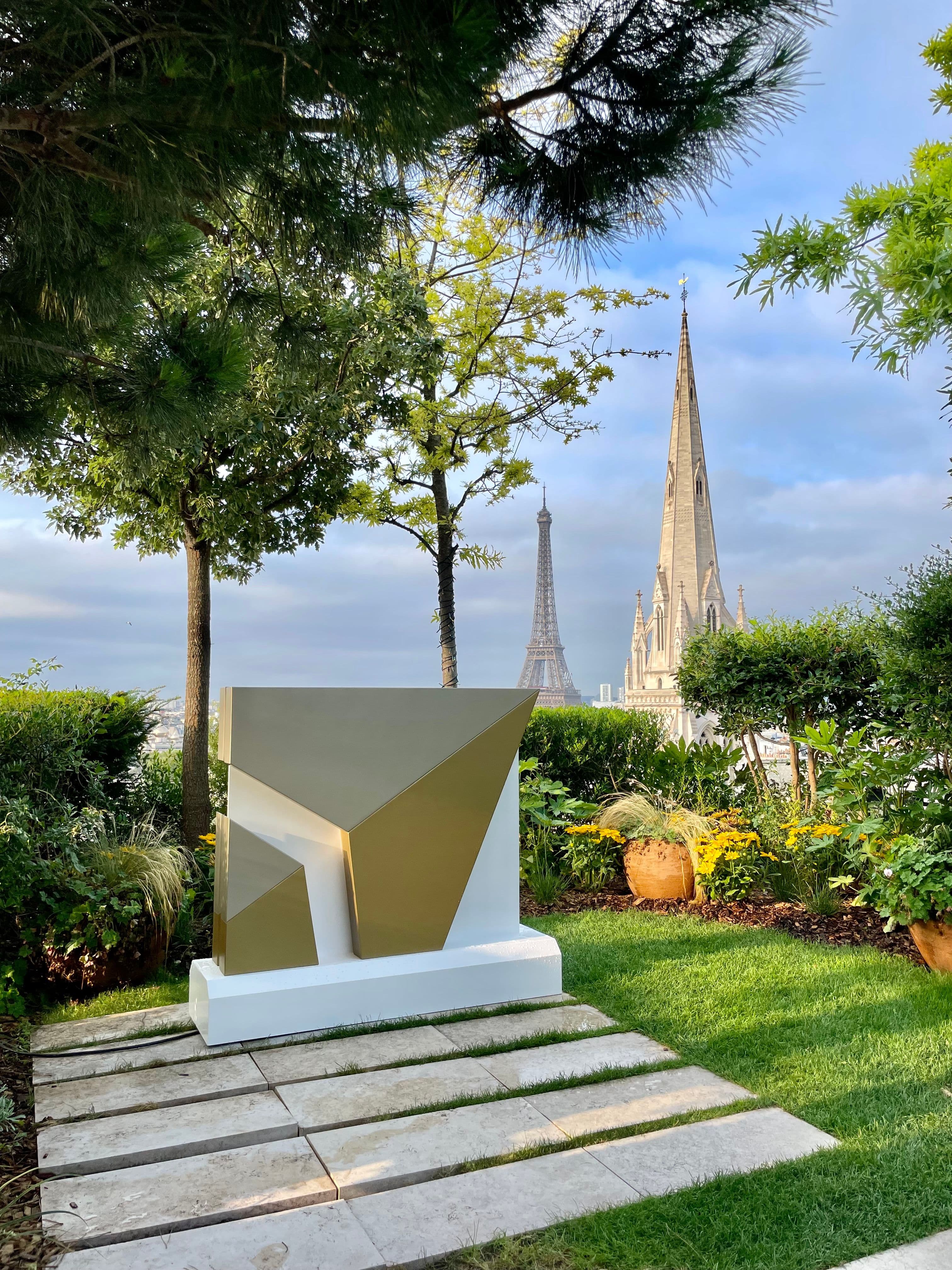 Bringing First-Class Service to a Parisian Penthouse